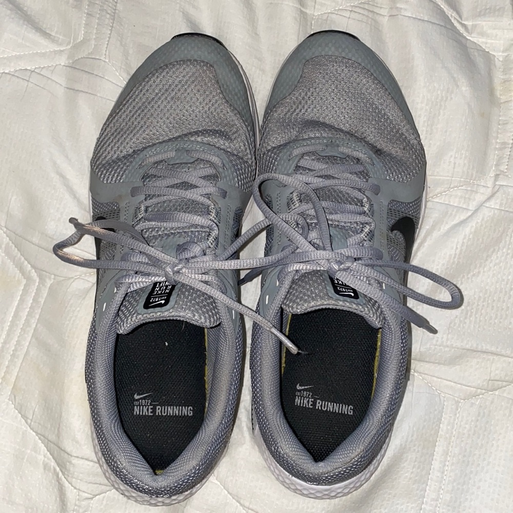 Nike Men’s Run Swift 2 Running Shoes, Size 12, Color Gray